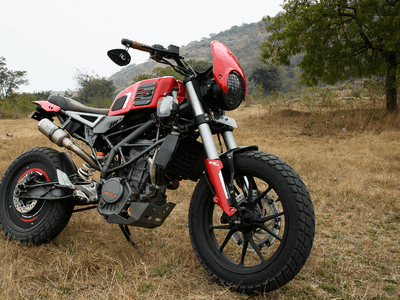 BIKE WITH GIRL: KTM Duke ‘BWG-200’ by Autologue Design.