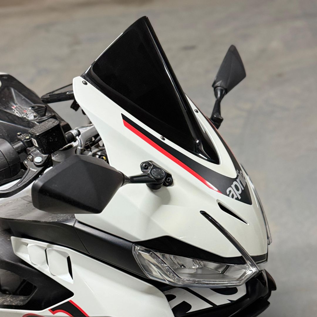 RS 457 | Double Bubble Windscreen