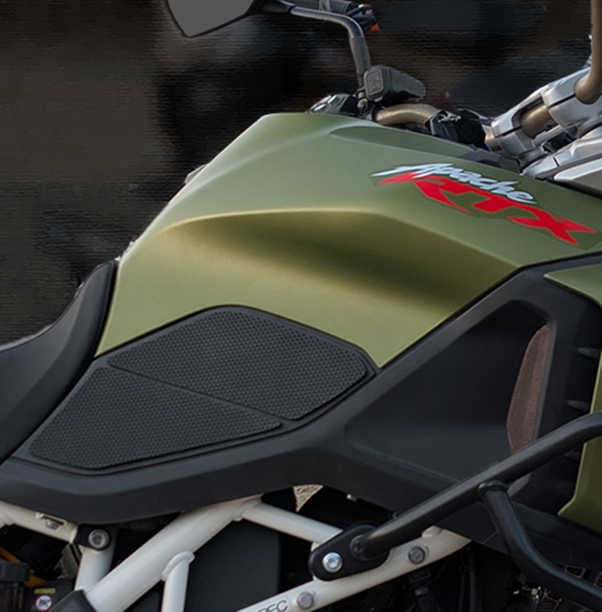 Apache | RTX 300 | Tank Grips