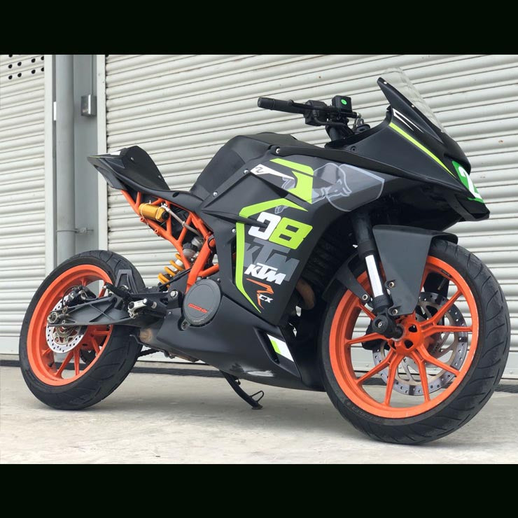 KTM RC390 with RCX2 kit from Autologue Design is a Tracked-Honed Weapon