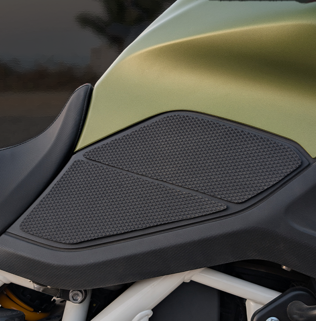 Apache | RTX 300 | Tank Grips